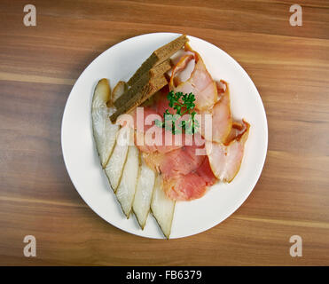 Meeresfrüchte-arrangement.salmon,halibut. Nahaufnahme Stockfoto