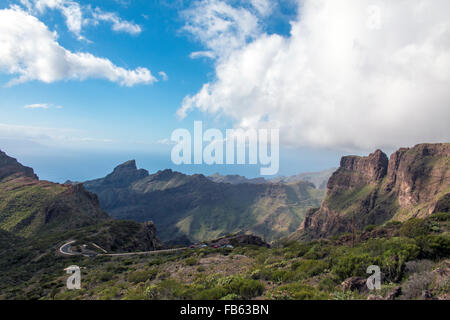 Silhouette des Berges in den regnerischen Tag auf Teneriffa, Kanarische Inseln, Spanien Stockfoto