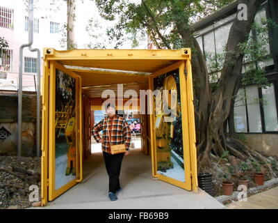 CHN. 29. Januar 2015. CHINA - 29. Januar 2015: (Nur zur redaktionellen Verwendung. CHINA aus) eine Sammlung von Türen. © SIPA Asien/ZUMA Draht/Alamy Live-Nachrichten Stockfoto