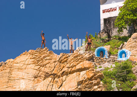 Die berühmten Klippenspringer der Quebrada in Acapulco, Mexiko Stockfoto