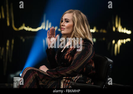 Skavlan TV-Show Dreharbeiten in den Londoner Studios.  Mitwirkende: Adele Adkins Where: London, Vereinigtes Königreich bei: 3. Dezember 2015 Stockfoto