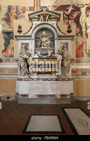 Florenz. Italien. Grab von Galileo Galilei (1564-1642) von Giulio Foggini, Basilika von Santa Croce. Stockfoto