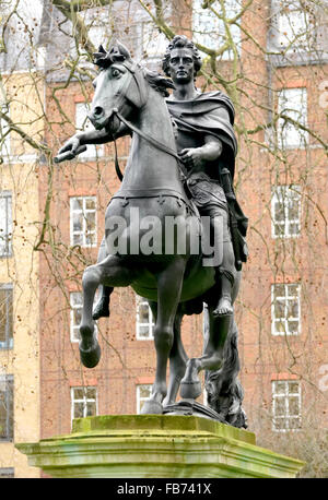 London, England, Vereinigtes Königreich. Statue von Wilhelm III. (1650-1702) in St James' Square (von John Bacon, 1808) Stockfoto