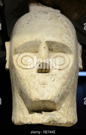 Riesige Statuen von Monte Prama, National Museum of Archaeology von Cagliari, Sardinien, Italien Stockfoto