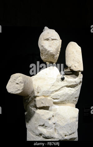 Riesige Statuen von Monte Prama, National Museum of Archaeology von Cagliari, Sardinien, Italien Stockfoto