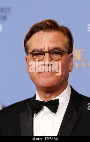 Autor Aaron Sorkin posiert im Presseraum der 73rd Annual Golden Globe Awards, Golden Globes, im Hotel Beverly Hilton in Beverly Hills, Los Angeles, USA, 10. Januar 2016. Foto: Hubert Boesl /dpa - NO-Draht-Dienst- Stockfoto