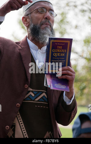 Muslimischen Mann Predigt über den Koran bei Speakers Corner im Zentrum von London am Sonntag Stockfoto