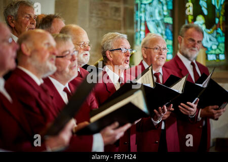 BBC Music Day "für die Liebe zur Musik" Hadrianswall Sound 2015 bei St Michaels Kirche Dalston Male Voice Choir sound Fest Stockfoto