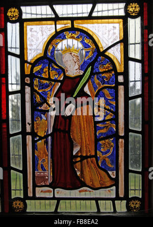 16. Jahrhundert Glasmalereien der Darstellung der Hl. Katharina von Alexandrien, St Luke's Church, Tixover, Rutland Stockfoto