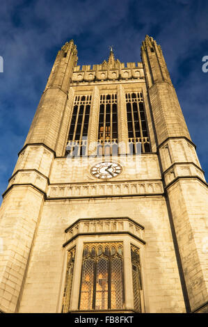 Mitchell-Turm im Innenhof am Marischal College in Aberdeen, Schottland. Stockfoto