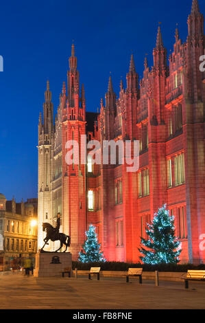 Am Marischal College in Weihnachten - Aberdeen, Schottland, Großbritannien. Stockfoto