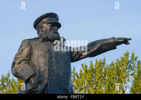 Denkmal für Vize-Admiral Stepan Makarov, Kronstadt, St Petersburg, Russland Stockfoto