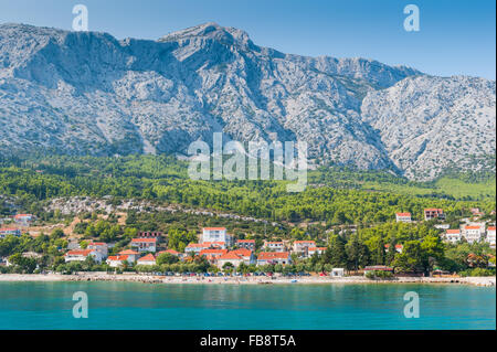 Blick von der Fähre auf das Festland halbinsel Peljesac, Adria, Kroatien, Europa. Stockfoto