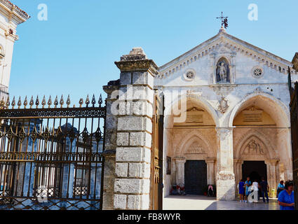 Santaurio Di San Michele-Monte Sant' Angelo Foggia Apulien Apulien Italien Europa Stockfoto