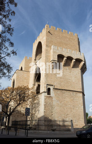 Die hintere Fassade des The Serranos Gate oder Serranows Türme, Valencia, Spanien. Stockfoto