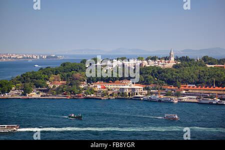 Der Blick vom Galata-Turm auf der Sarayburnu (Palast Punkt, bekannt auf Englisch als Serail Point) mit Topkapi-Palast auf der Stockfoto