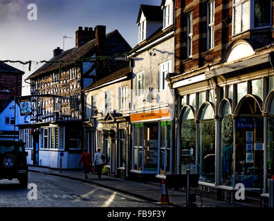 Mittelalterliche Reste unterstreichen die Marktgemeinde Tenbury Wells, Worcestershire, UK abzie Royal Oak Hotel Stockfoto