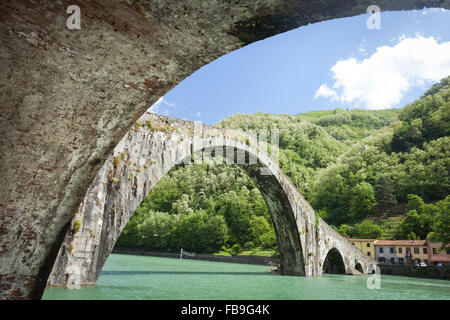 Teufelsbrücke in der italienischen Stadt - Lucca Stockfoto