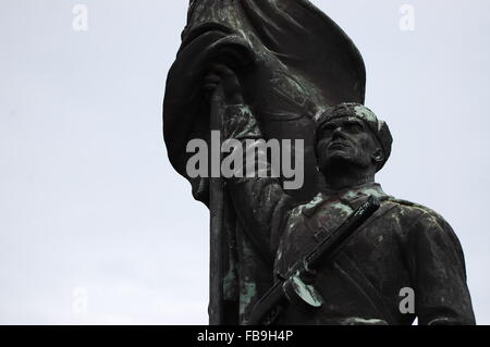 Rote Armee Soldat Statue, eine kommunistische Skulptur im Memento Park, Budapest, Ungarn Stockfoto