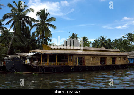 Hausboote vor Anker in den Backwaters von Allepuzha (Alleppey), Kerala, Indien Stockfoto