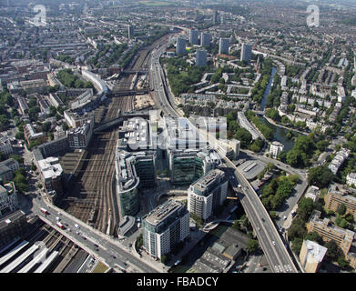 Luftaufnahme, Blick nach Westen auf der A40 Westway & Sheldon Square in Paddington West London, W2, Großbritannien Stockfoto