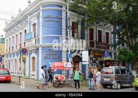 Regierung von Indien Tourist Office und Singbal Buch-Haus in Panaji (Panjim), Nord-Goa, Indien Stockfoto