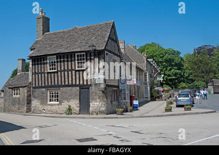 Fachwerk-Cottage, Fairford, Gloucestershire, Stockfoto