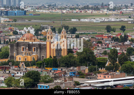 Parroquia de San Andrés Apostol, in Cholula, Mexiko. ist eine 17. Jahrhundert römisch-katholische Kirche. Stockfoto