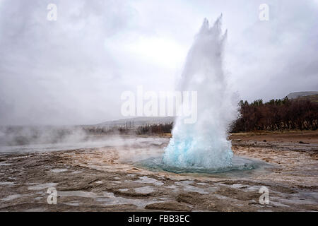 Stokkur Geysir Island ausbricht Stockfoto