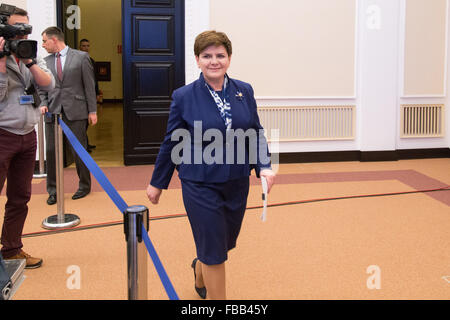 Warschau, Polen. 13. Januar 2016. Der polnische Premierminister Beata Szydlo während der Pressekonferenz am 13. Januar 2016 in Warschau, Polen. Bildnachweis: MW/Alamy Live-Nachrichten Stockfoto