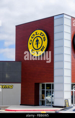 Gold's Gym, eine Übung und Klimaanlage Geschäft in Oklahoma City, Oklahoma, USA. Stockfoto