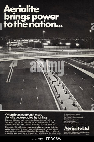Original ganzseitige Vintage Anzeige aus der 1970er Jahre. Anzeige aus dem Jahr 1971 Werbung Aerialite gepanzerte Beleuchtungskabel. Stockfoto