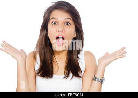 1 indische junge Frau Hand Gesturig zeigt Shocking Stockfoto