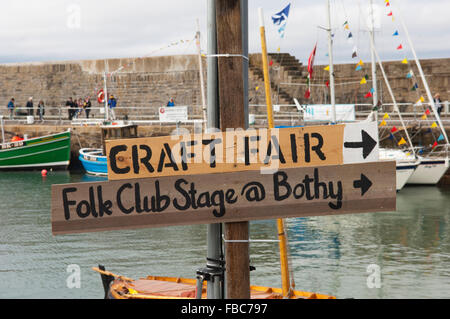 Schild an der schottischen traditionellen Boot Festival - Portsoy, Aberdeenshire, Schottland. Stockfoto