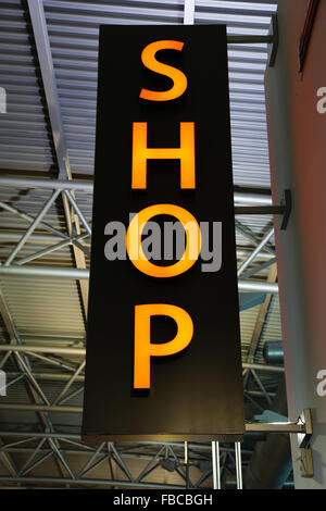 Rote Neon-Licht als Werbung für ein Geschäft Stockfoto