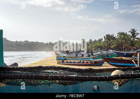 Angelboote/Fischerboote auf der Arugam Bay, Ampara Distrikt, östlichen Provincie, Sri Lanka Stockfoto