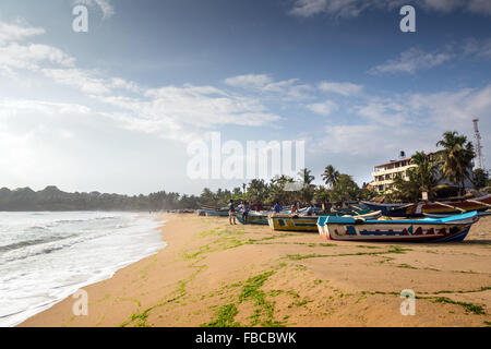 Angelboote/Fischerboote auf der Arugam Bay, Ampara Distrikt, östlichen Provincie, Sri Lanka Stockfoto