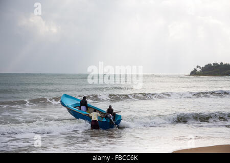 Motorboot auf der Lagune, Arugam Bay, Ampara District, östlichen Provincie, Sri Lanka Stockfoto