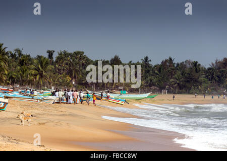 Angelboote/Fischerboote auf der Arugam Bay, Ampara Distrikt, östlichen Provincie, Sri Lanka Stockfoto