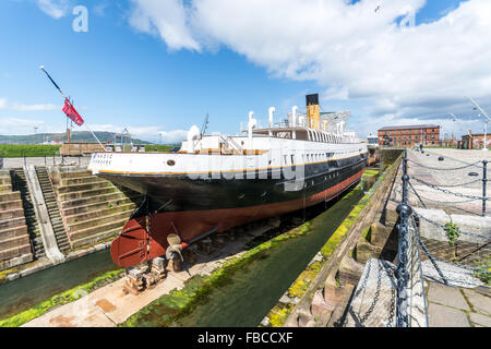 SS Nomadic sitzt in seine letzte Ruhestätte in Belfast Titanic Quarter. Stockfoto