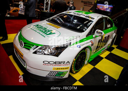 Birmingham, Vereinigtes Königreich. 14. Januar 2016. Handliche Motorsport Toyota Avensis auf Dunlop BTCC stehen bei Autosport Credit: Steven Reh/Alamy Live News Stockfoto
