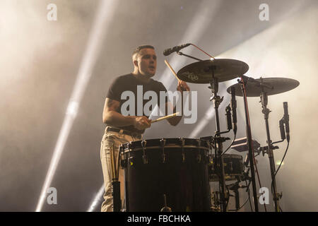 London, UK, 14. Januar 2016. Sklaven Live Performance bei o2 Kentish Town Forum. © Robert Stainforth/Alamy Stockfoto