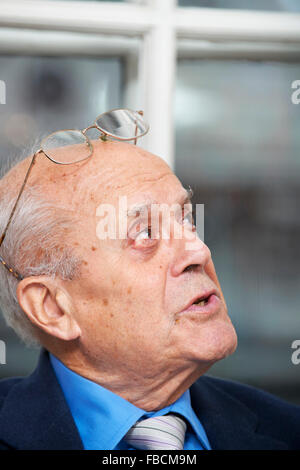 Humphrey Burton am literarischen Oldie Mittagessen 01.12.16 Stockfoto