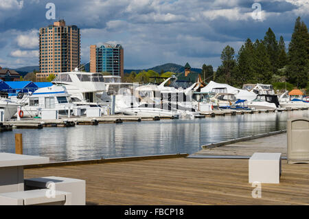 Boote am See Couer D'Alene in Coeur d ' Alene Resort angedockt.  Coeur d ' Alene, Idaho, USA Stockfoto