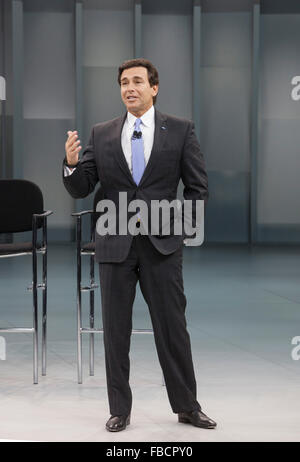 Detroit, Michigan - Ford-Präsident und CEO Mark Fields auf der North American International Auto Show. Stockfoto