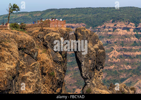 Die Nadelspitze ist eine Sehenswürdigkeit in Western Ghats, Indien. Stockfoto