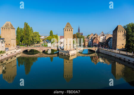 Fluss Ill in Ponts Couverts Brücken, Türme, UNESCO World Heritage Site, Straßburg, Département Bas-Rhin, Elsass, Frankreich Stockfoto