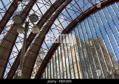 DLR-Station, Canary Wharf, London, Vereinigtes Königreich Stockfoto