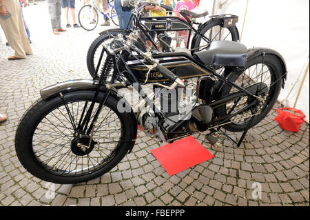 Italien, Lombardei, Arcore - Ausstellung von historischen Modellen von den Werksmaschinen Gilera. Modell 500 Super Sport 1928 Stockfoto