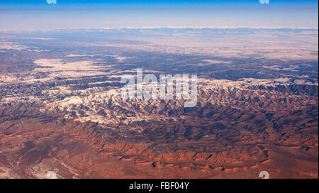 Luftbild von Berge und Wüste, nähert sich Las Vegas Stockfoto